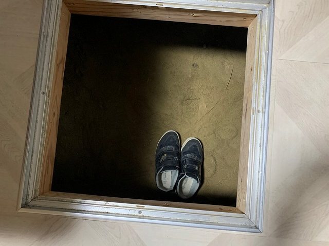 点検口床下