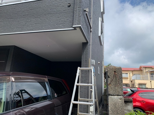 脚立、バルコニー