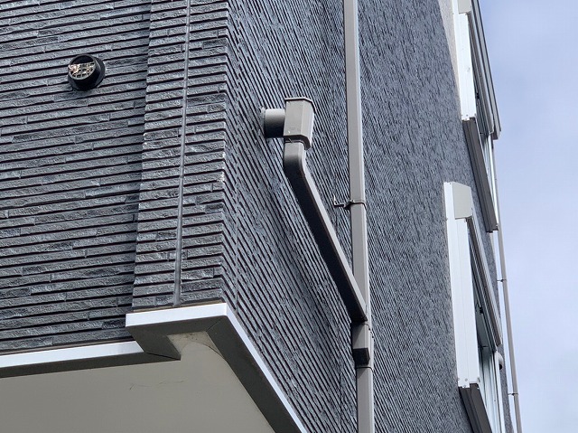 バルコニードレン、集水器