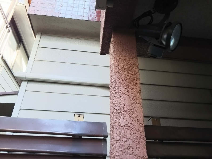 雨漏り修理後の外壁