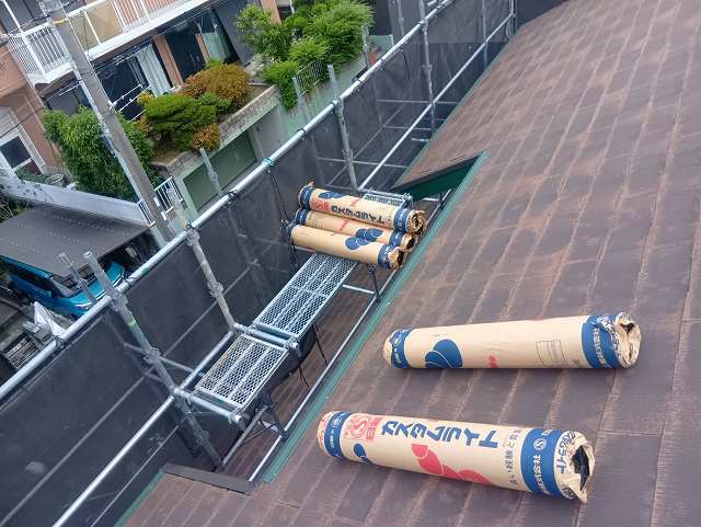 屋根　カバー工法