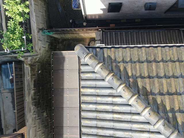 瓦のズレ　洋瓦　現地調査