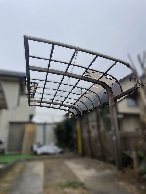 明石市　雹被害　カーポート