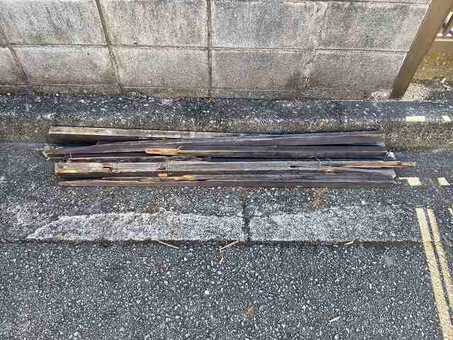 ベランダ屋根　枠　木　腐る