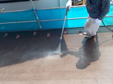 屋根の高圧洗浄