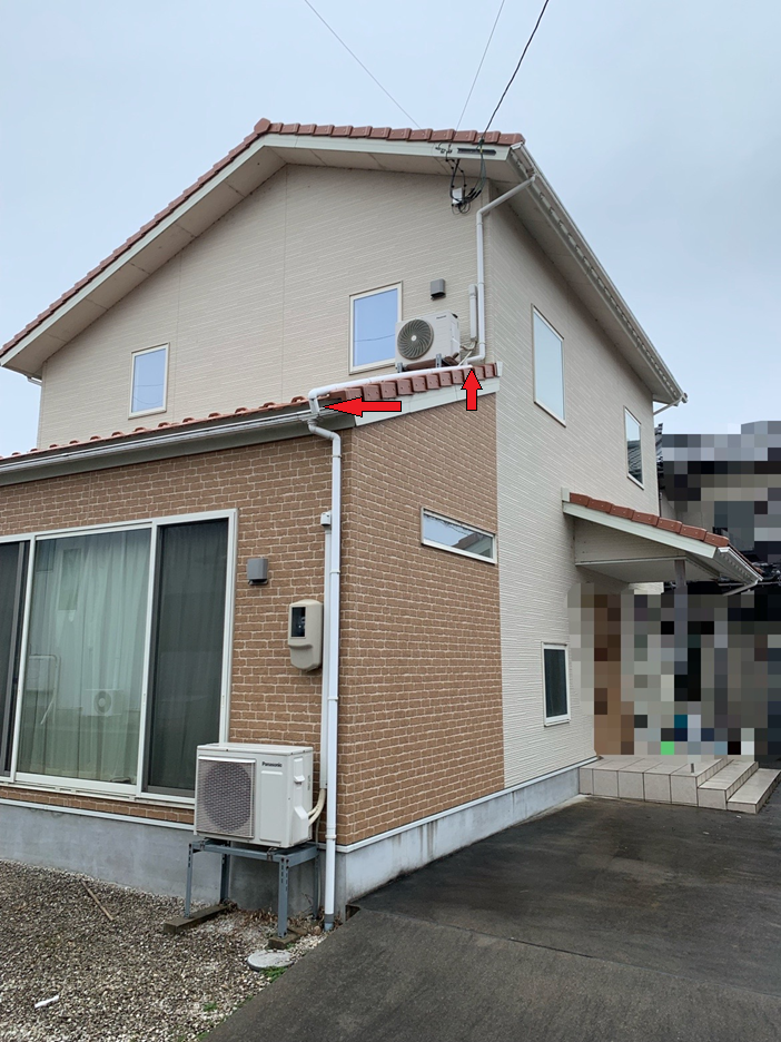 雨樋が外れて壊れているので雨樋の部分交換をご提案