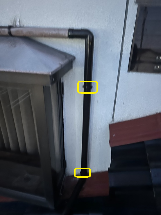 壁面の縦樋も新しいものを設置