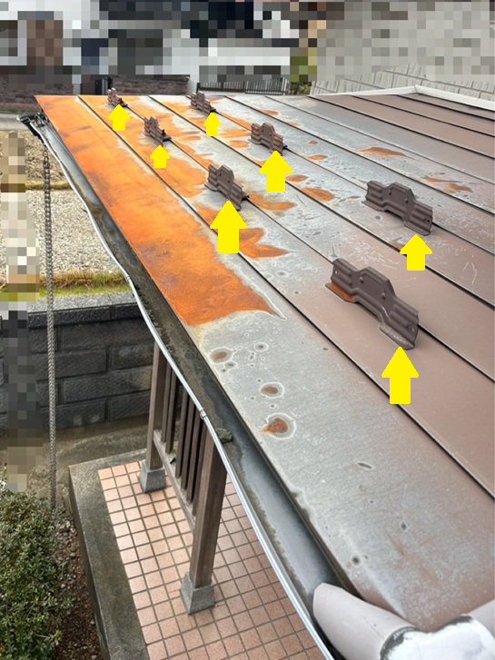 雪止めを外します