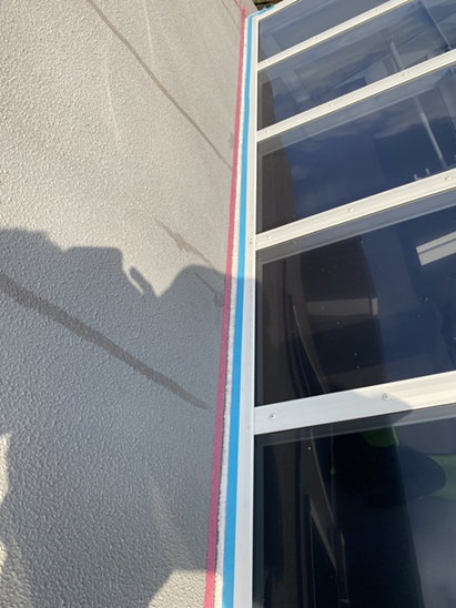 取り合いのコーキング　養生