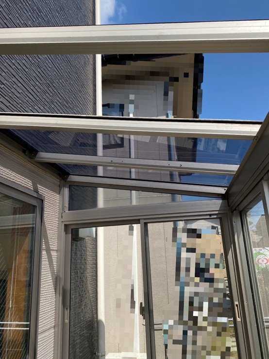 新しい屋根パネルの設置