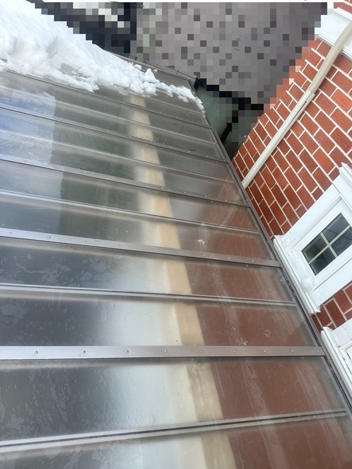 カーポート屋根のポリカ補修工事　完了です！✨