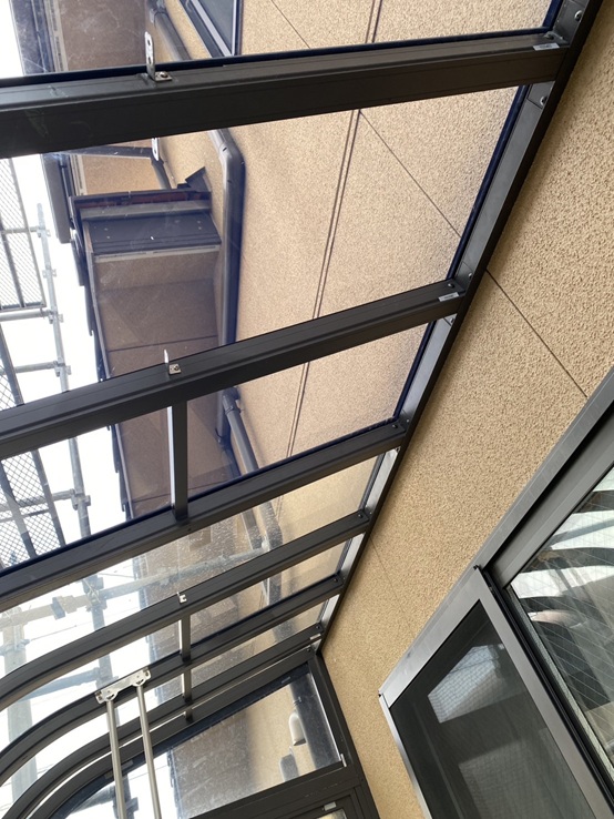 サンルーム屋根パネル部分交換