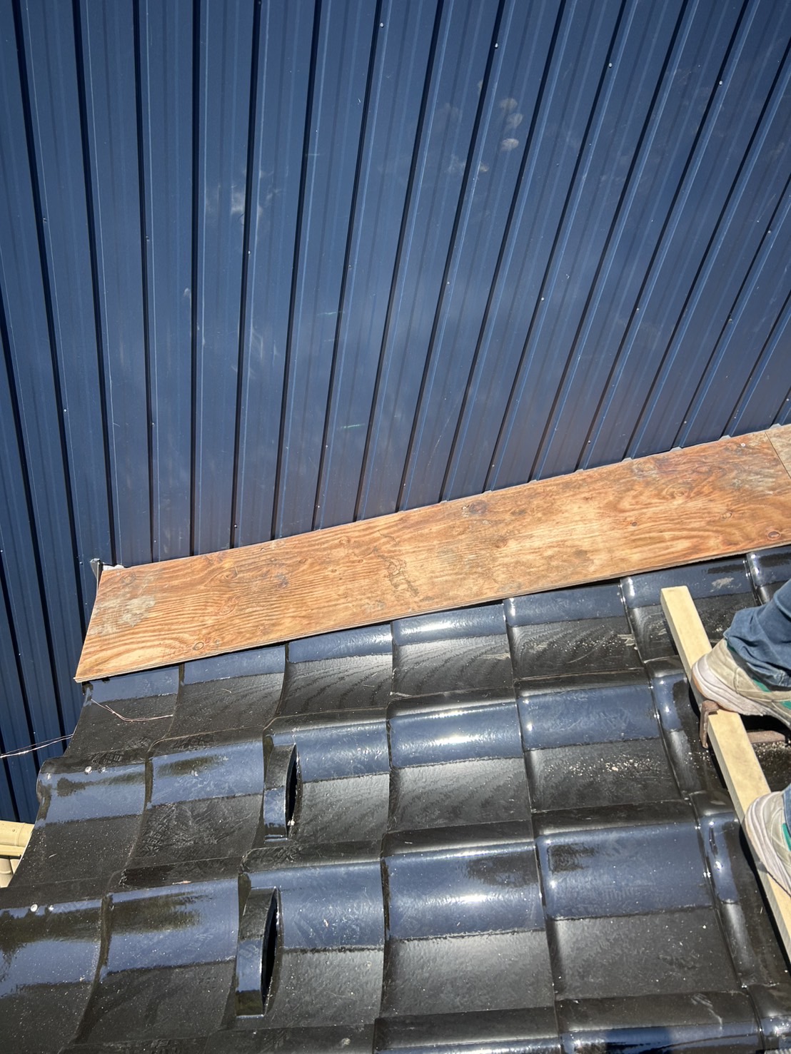 取り合いに木下地を設置