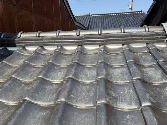 ご自宅の瓦屋根　棟瓦修理工事完了