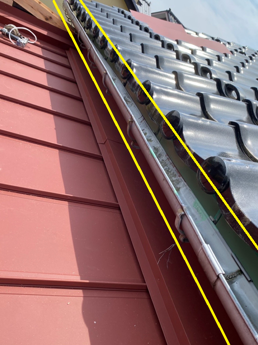 雨どいが経年劣化しています