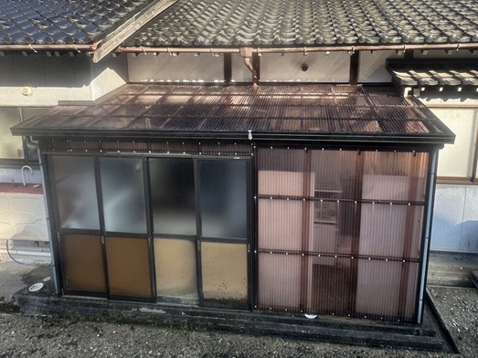 ポリカ波板張り替え完了