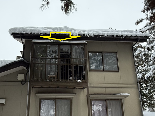 落雪でサンルーム屋根破損