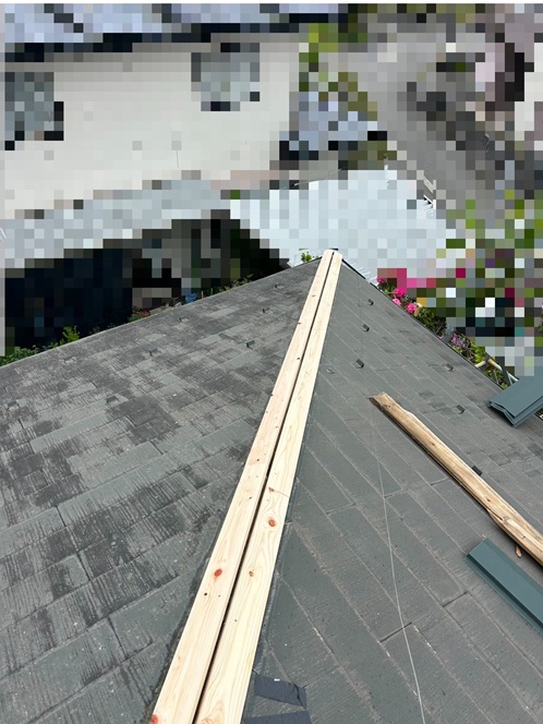 新しい貫木を設置し、しっかり固定していきます。