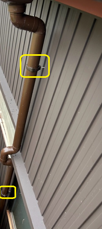 雨どいを外壁に固定するバンド