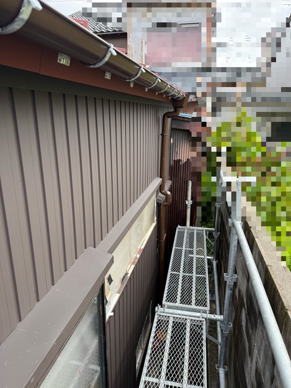 雨どいを設置しました