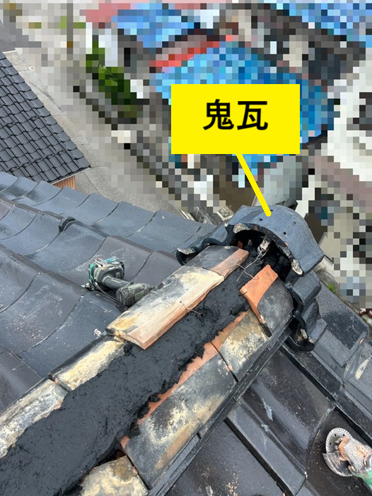 鬼瓦も固定しました