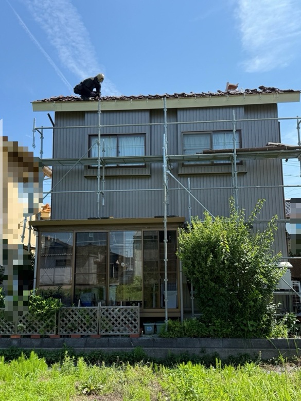 雨樋の吊り金具の交換