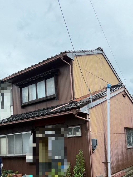 2階屋根の葺き替え工事