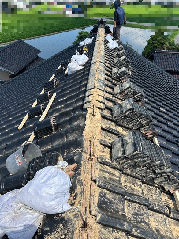 棟瓦の積み直し工事