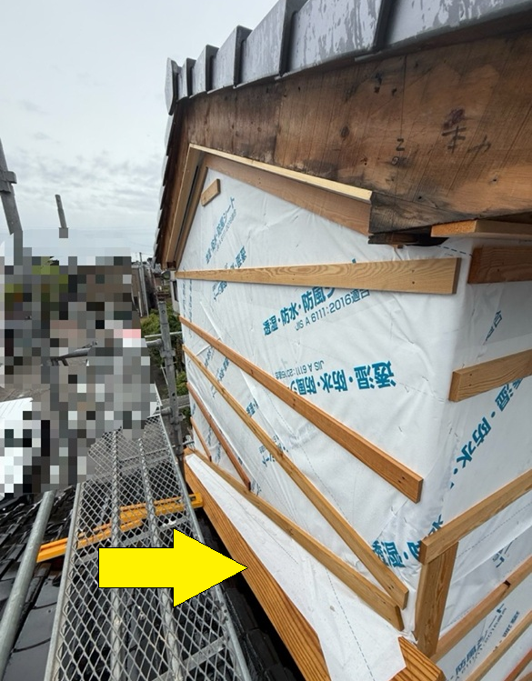 屋根と外壁の取り合いには水切りの下地
