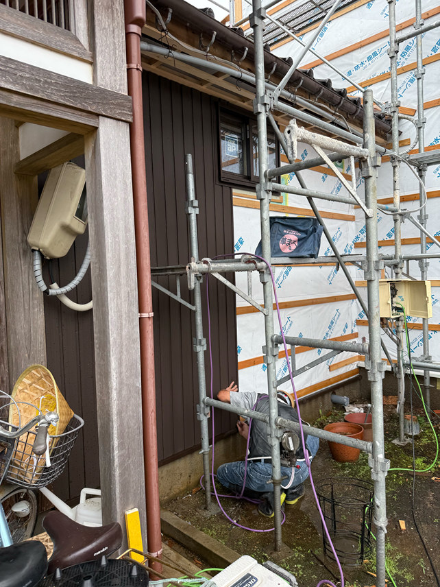 SGLガルバリウム鋼板の角波を外壁に設置