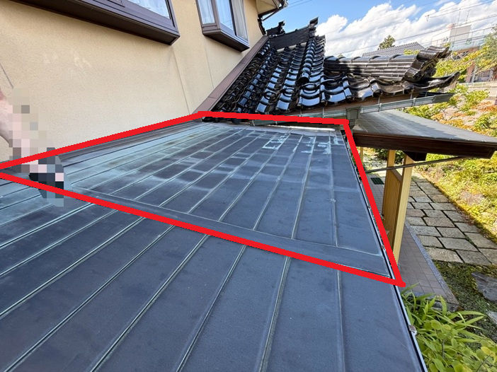 銅板屋根をステンレス屋根に一部葺き替え