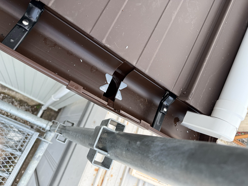 小屋根の軒樋