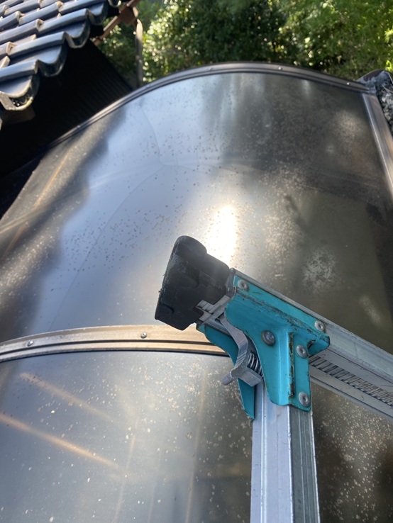 屋根パネルのわれ、パネルのくすみ