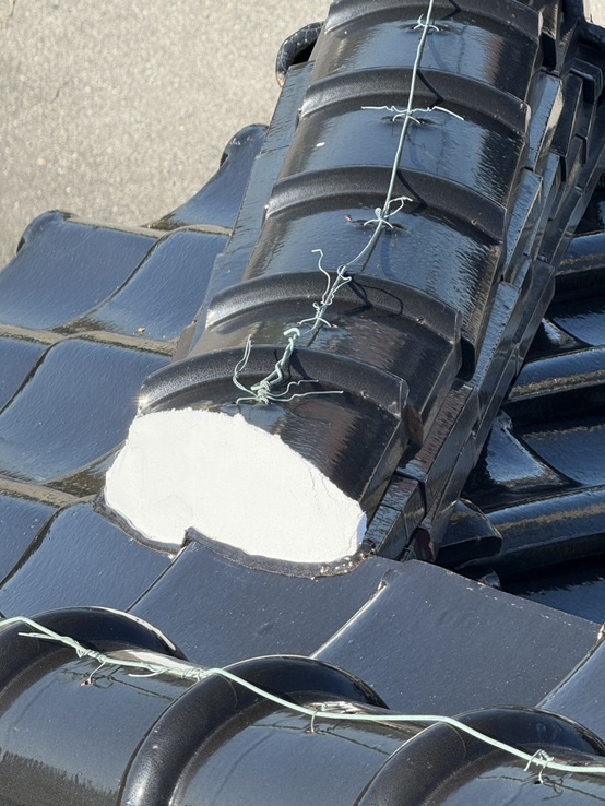 漆喰を詰め直しました