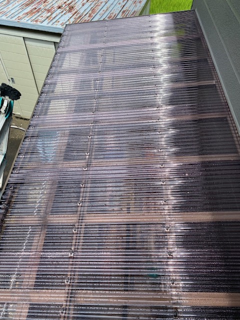 物干し屋根の張り替え工事施工完了