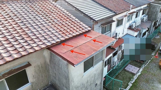 下屋へ流れる雨水経路