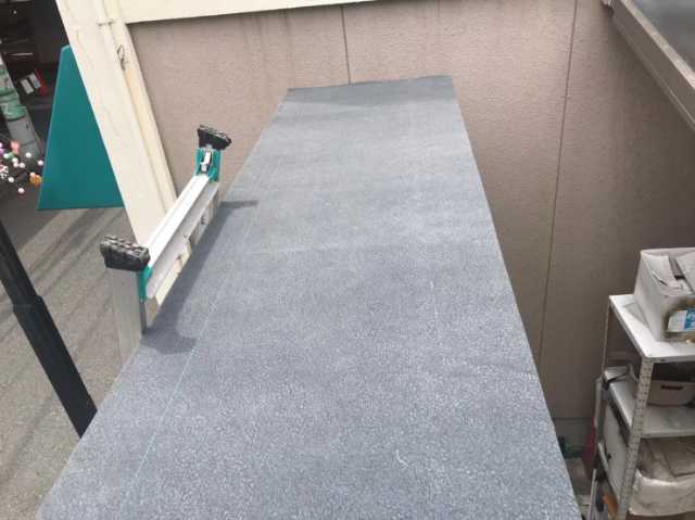 防水材施工後の天端