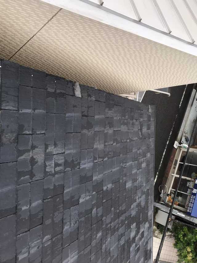 割れ欠けのある屋根