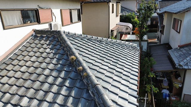施工前の瓦屋根
