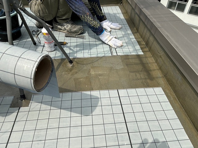 通気緩衝シート敷設
