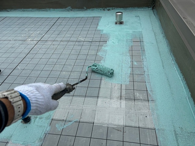 補強部へ防水材塗布