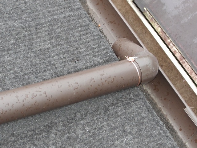 呼び樋を固定した