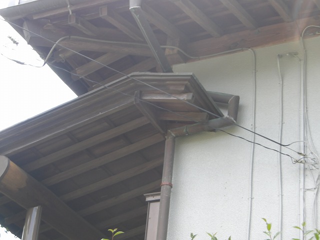 竪樋を復帰した写真