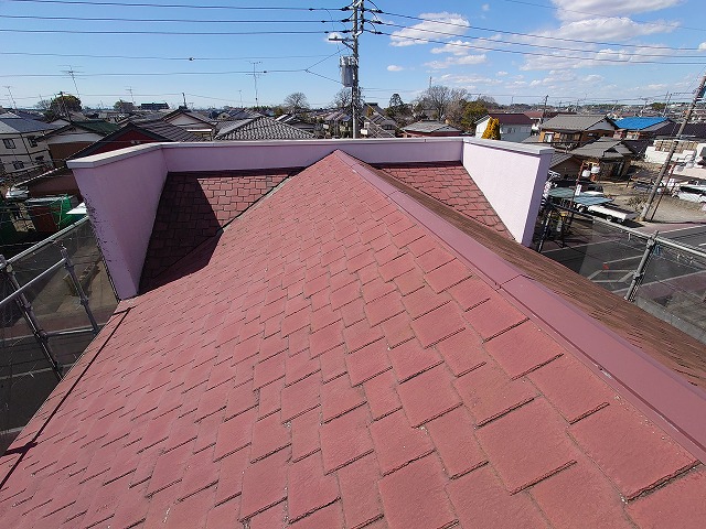 屋根道路側パラペット