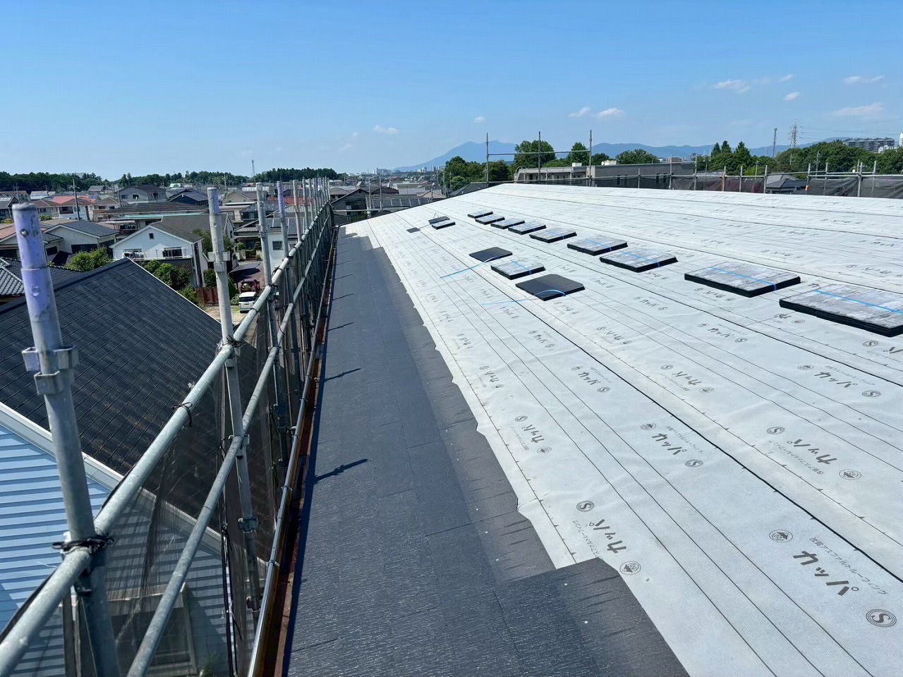 防水シート（ルーフィング）の全面張り直し