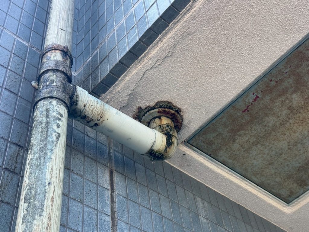 配管接続部のサビ