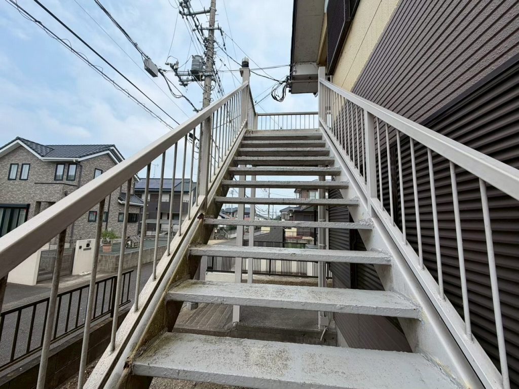 外階段の全景