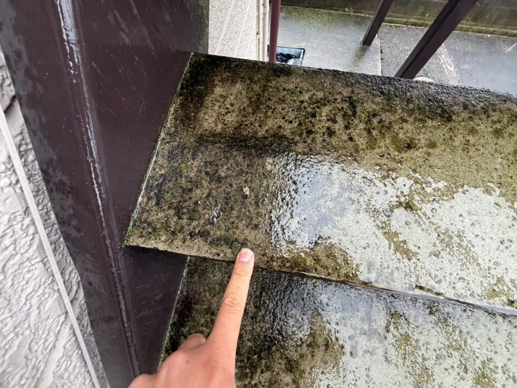 階段踏み板の汚れ