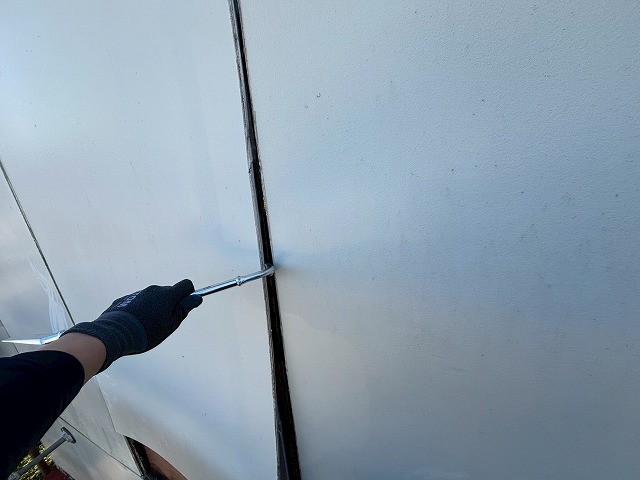 既存外壁の撤去作業