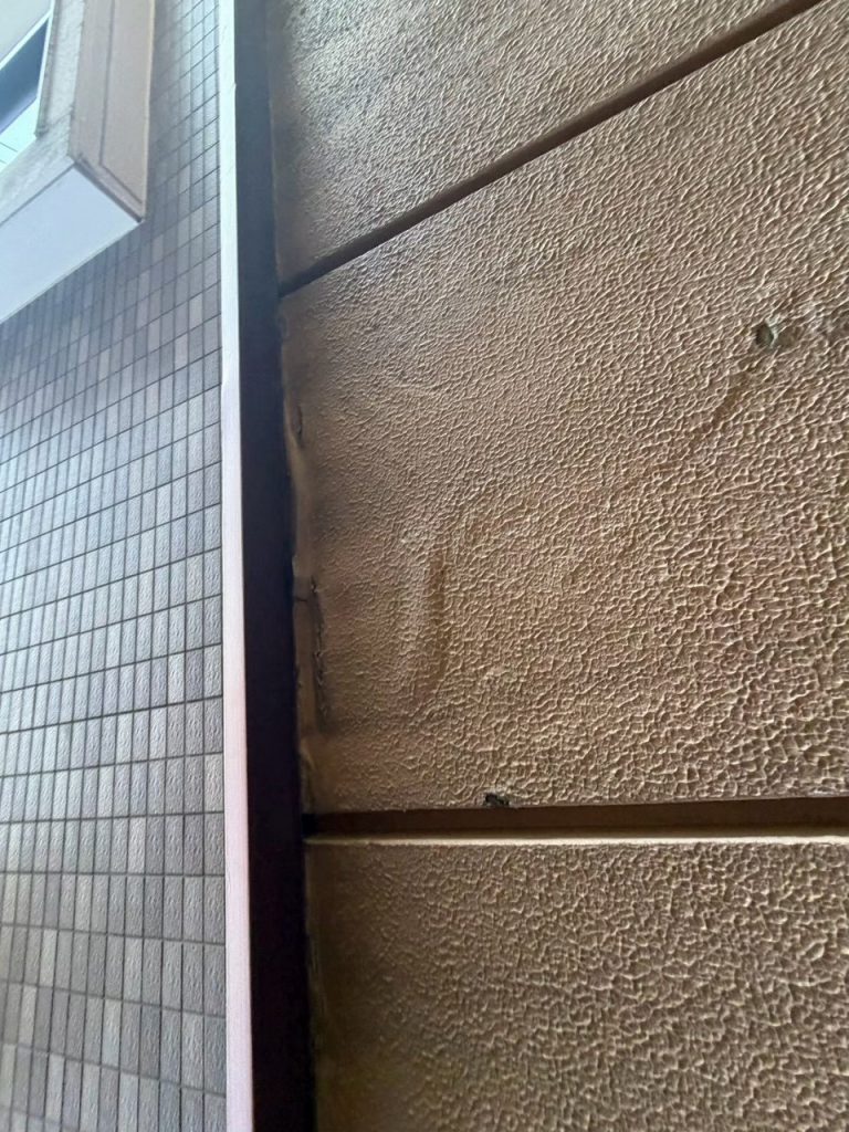 外壁目地の隙間